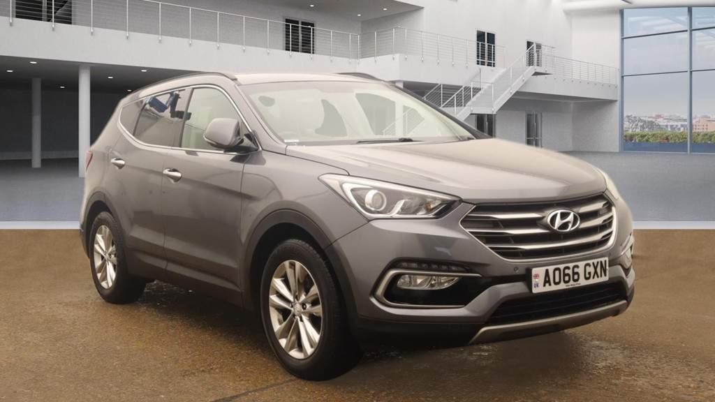 Hyundai Santa Fe Listing Image