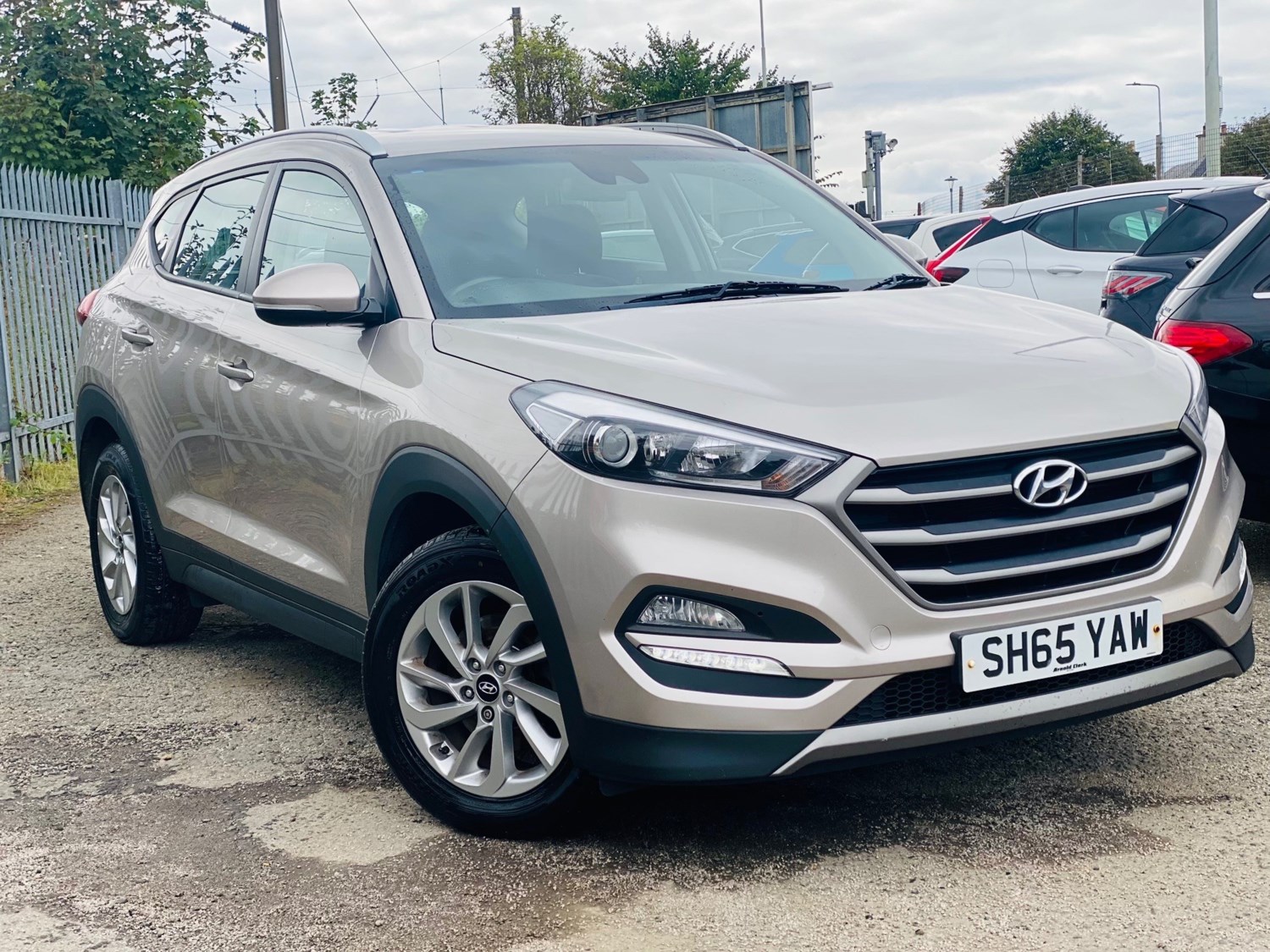 Hyundai TUCSON Listing Image