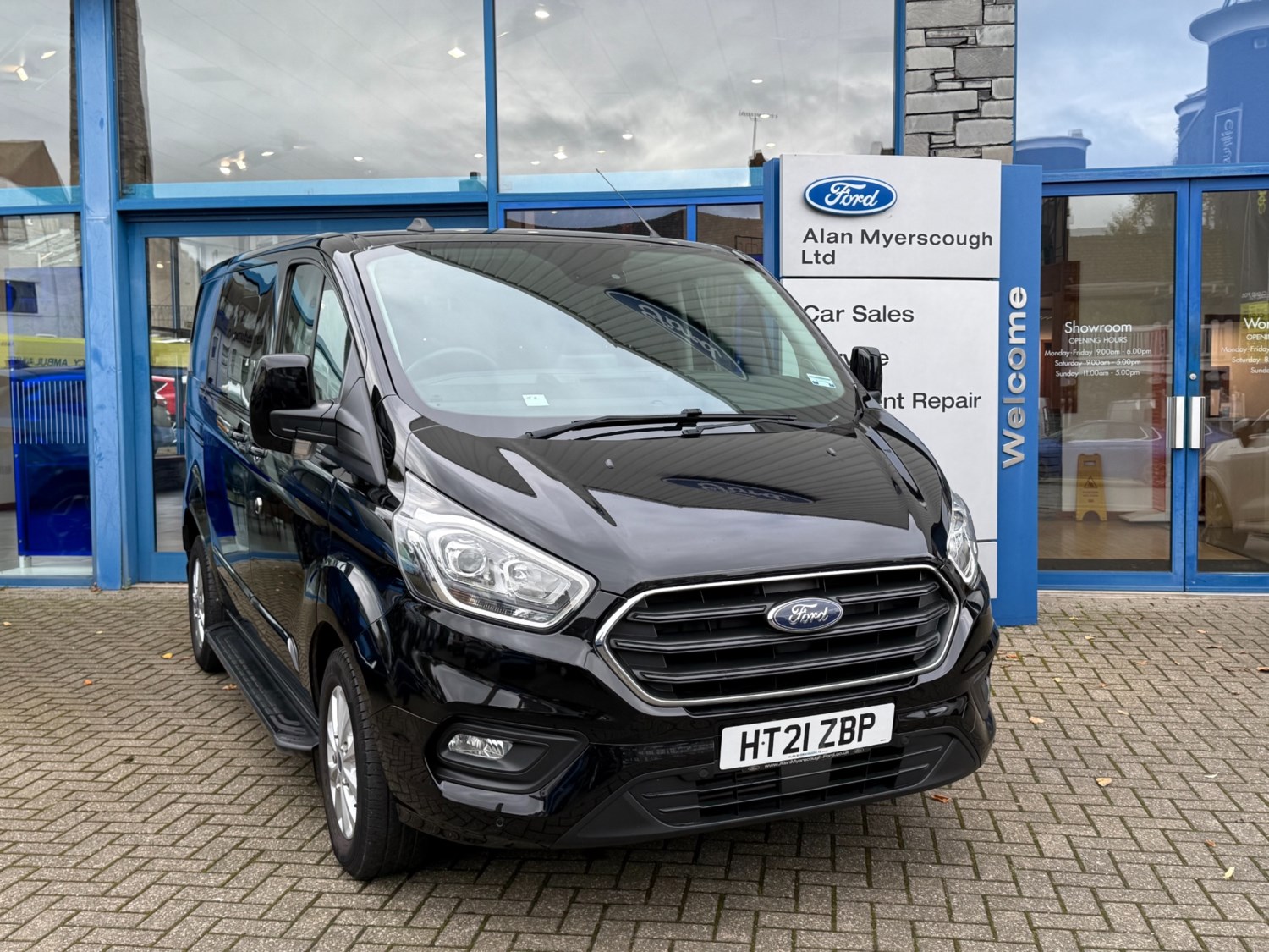 Ford Transit Custom Listing Image