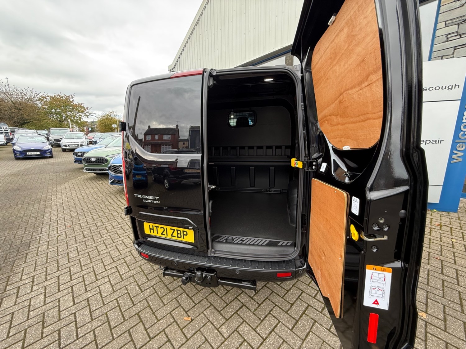 Ford Transit Custom Listing Image