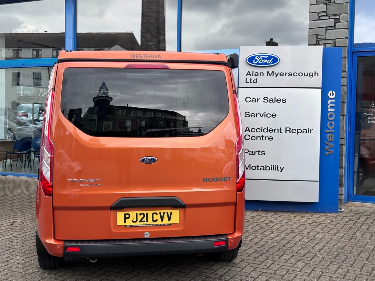 Ford Transit Custom Listing Image