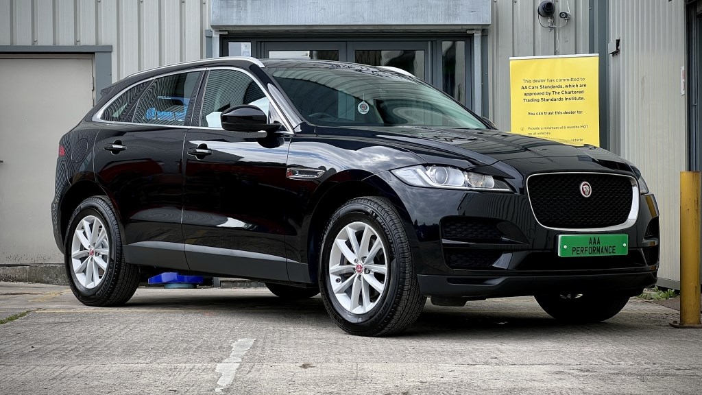 Jaguar F-PACE Listing Image