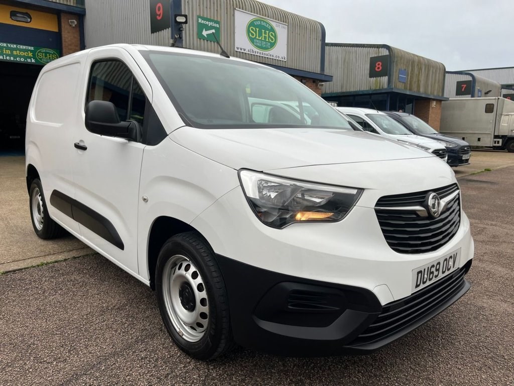 Vauxhall Combo Listing Image