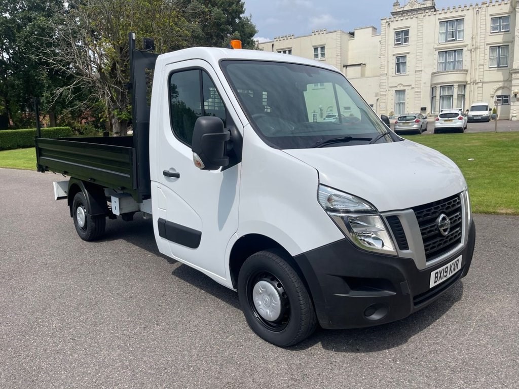 Nissan NV400 Listing Image