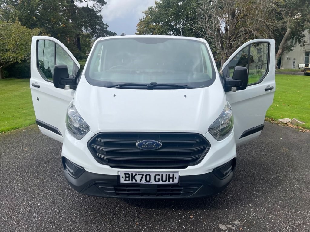 Ford Transit Custom Listing Image