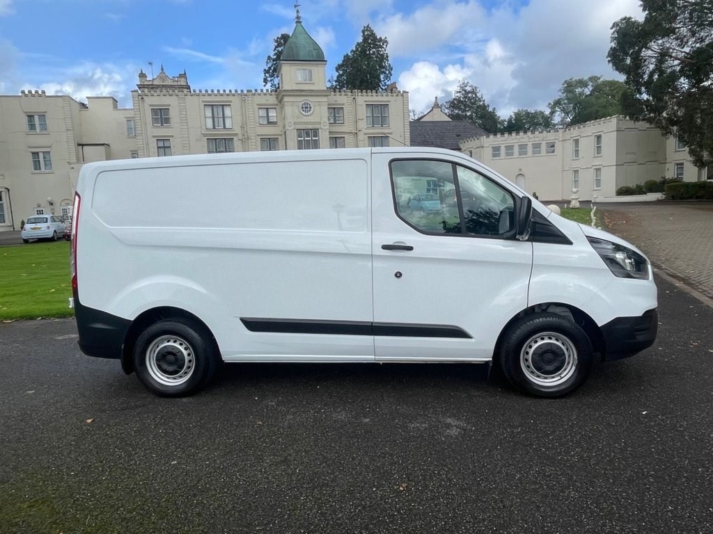 Ford Transit Custom Listing Image