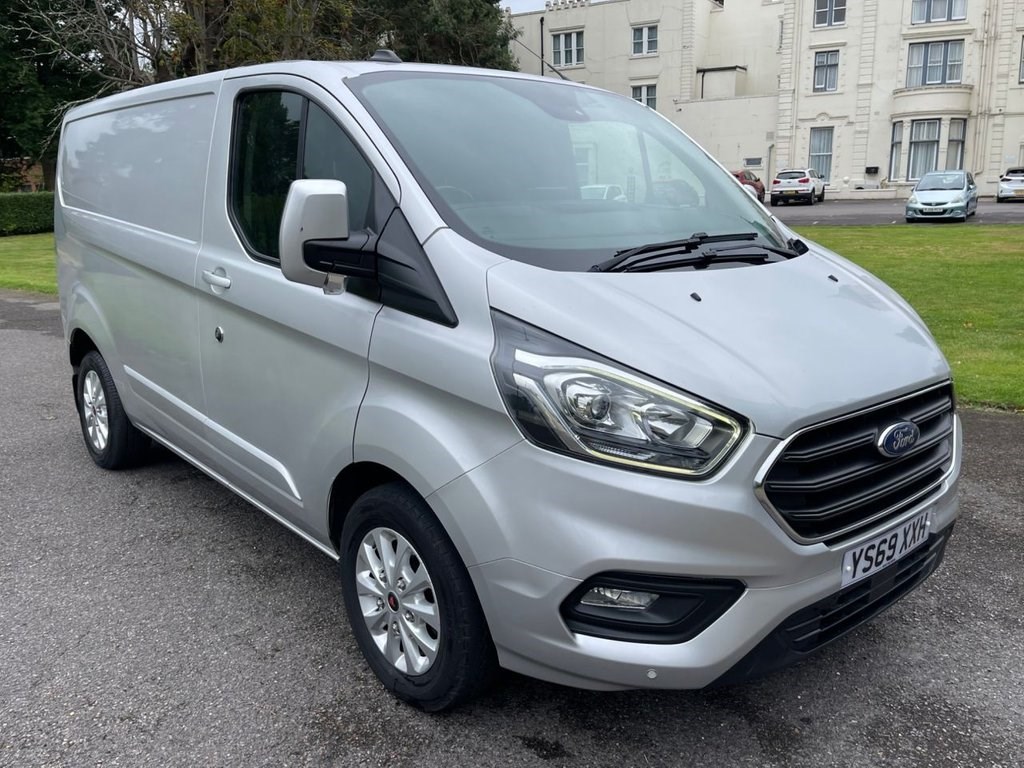 Ford Transit Custom Listing Image