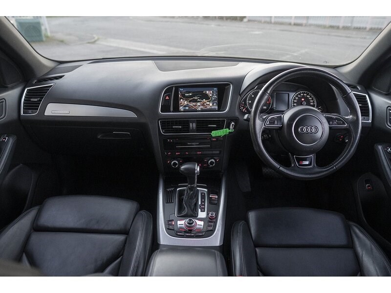 Audi Q5 Listing Image