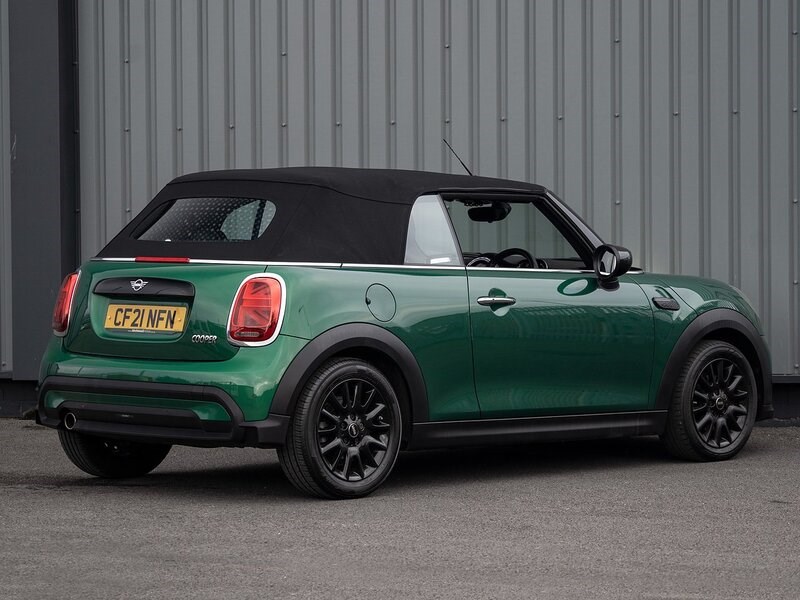 MINI Convertible Listing Image