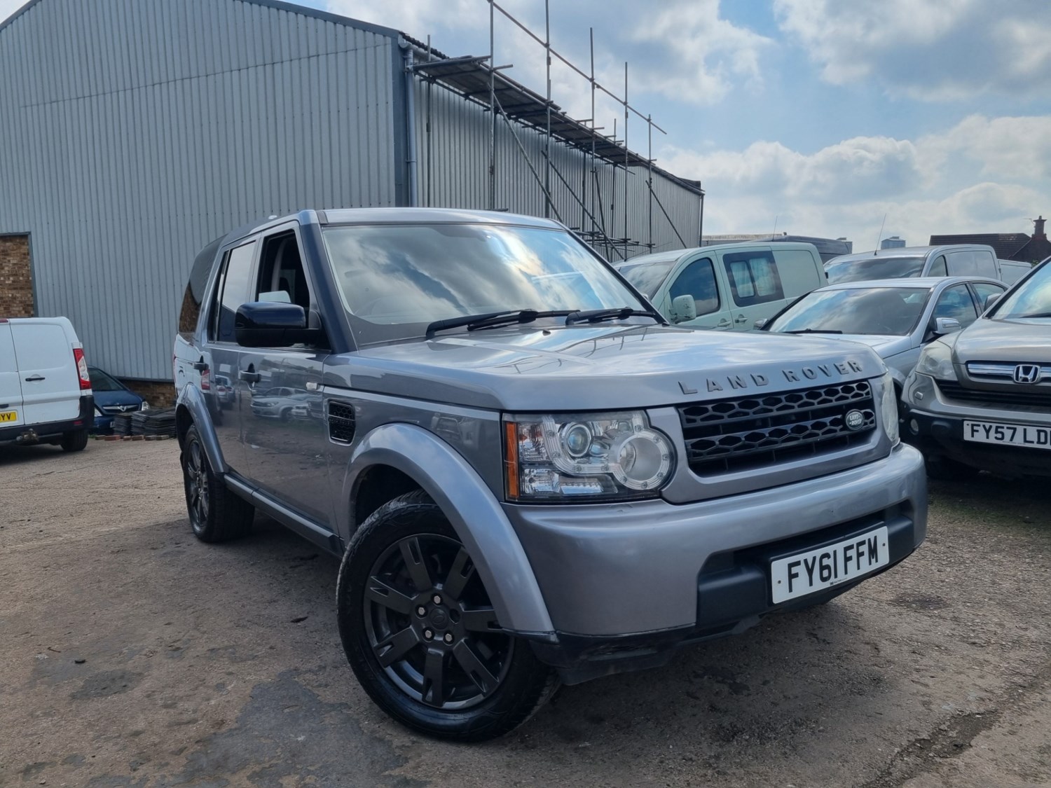 Land Rover Discovery Listing Image