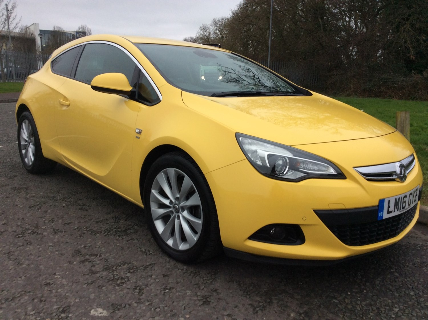 Vauxhall Astra GTC Listing Image