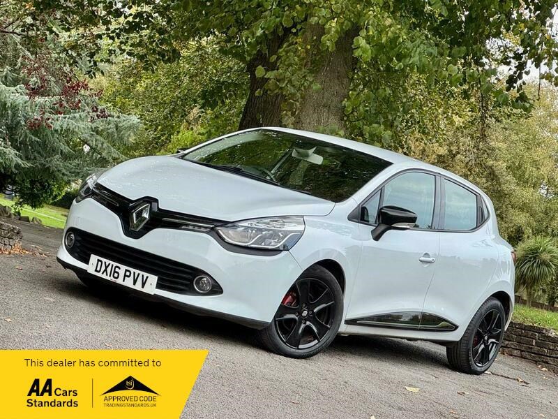 Renault Clio Listing Image