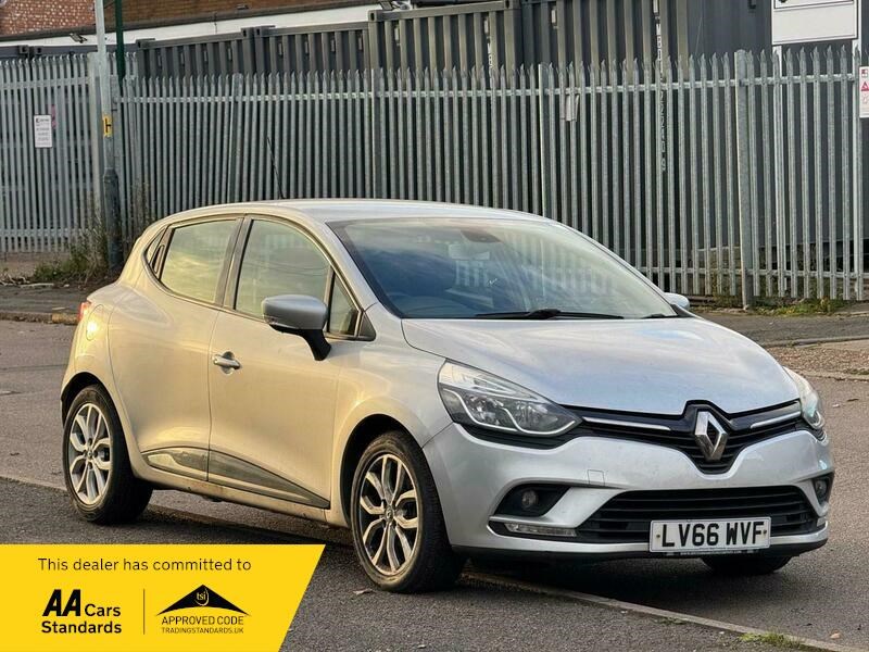 Renault Clio Listing Image