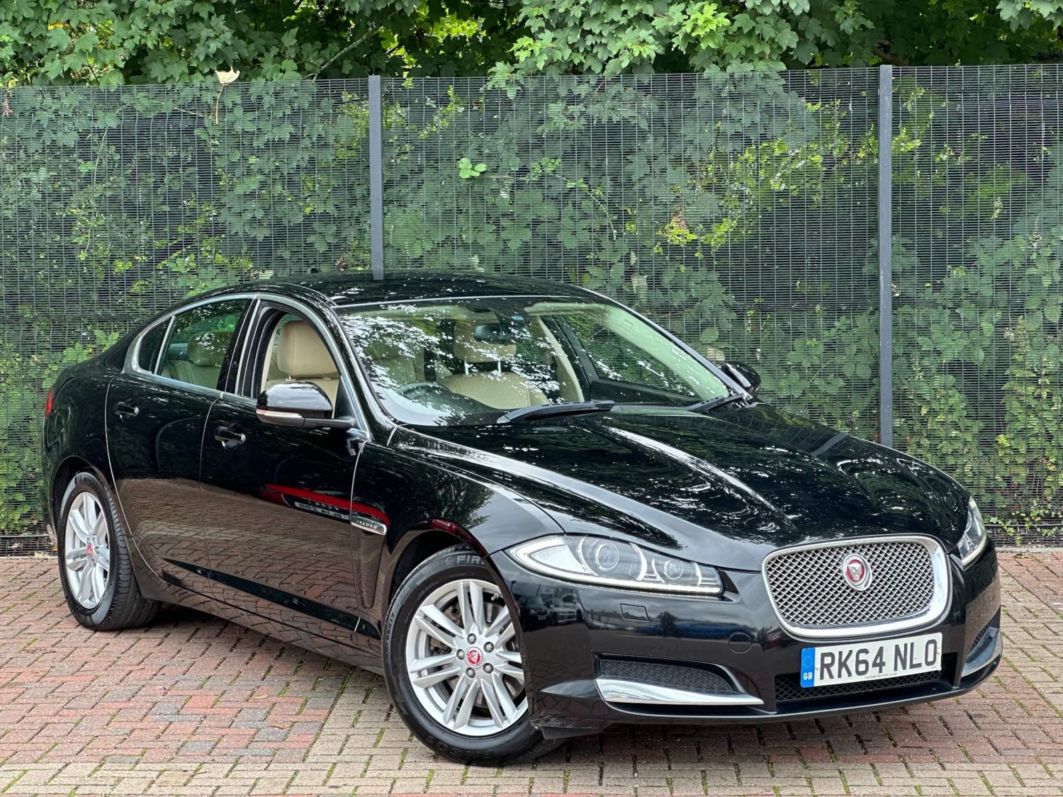 Jaguar XF Listing Image