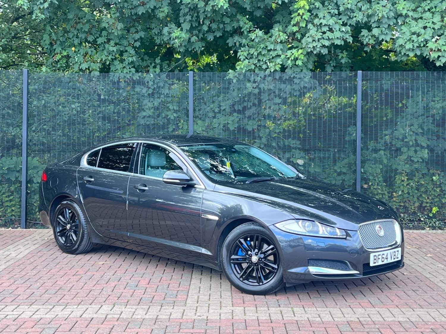 Jaguar XF Listing Image