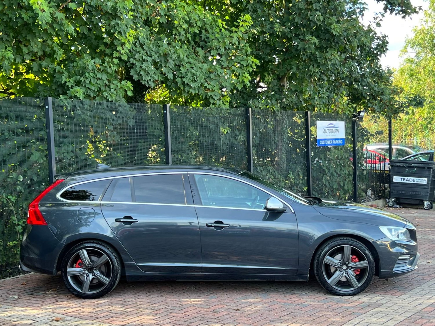 Volvo V60 Listing Image