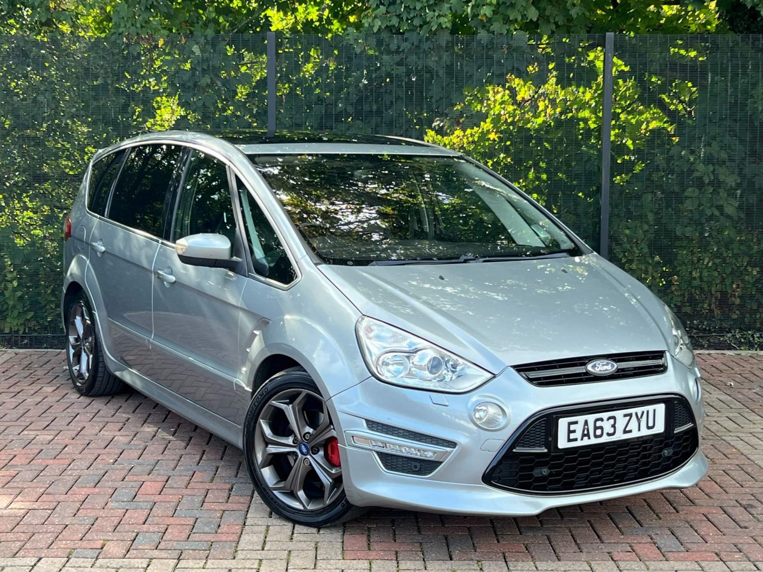 Ford S-Max Listing Image