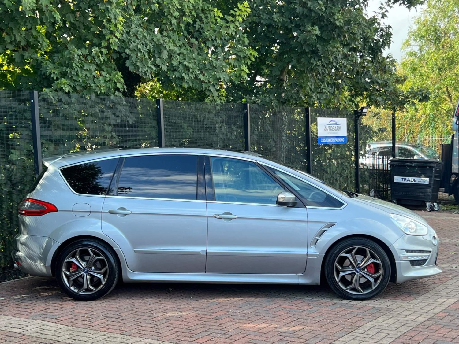 Ford S-Max Listing Image