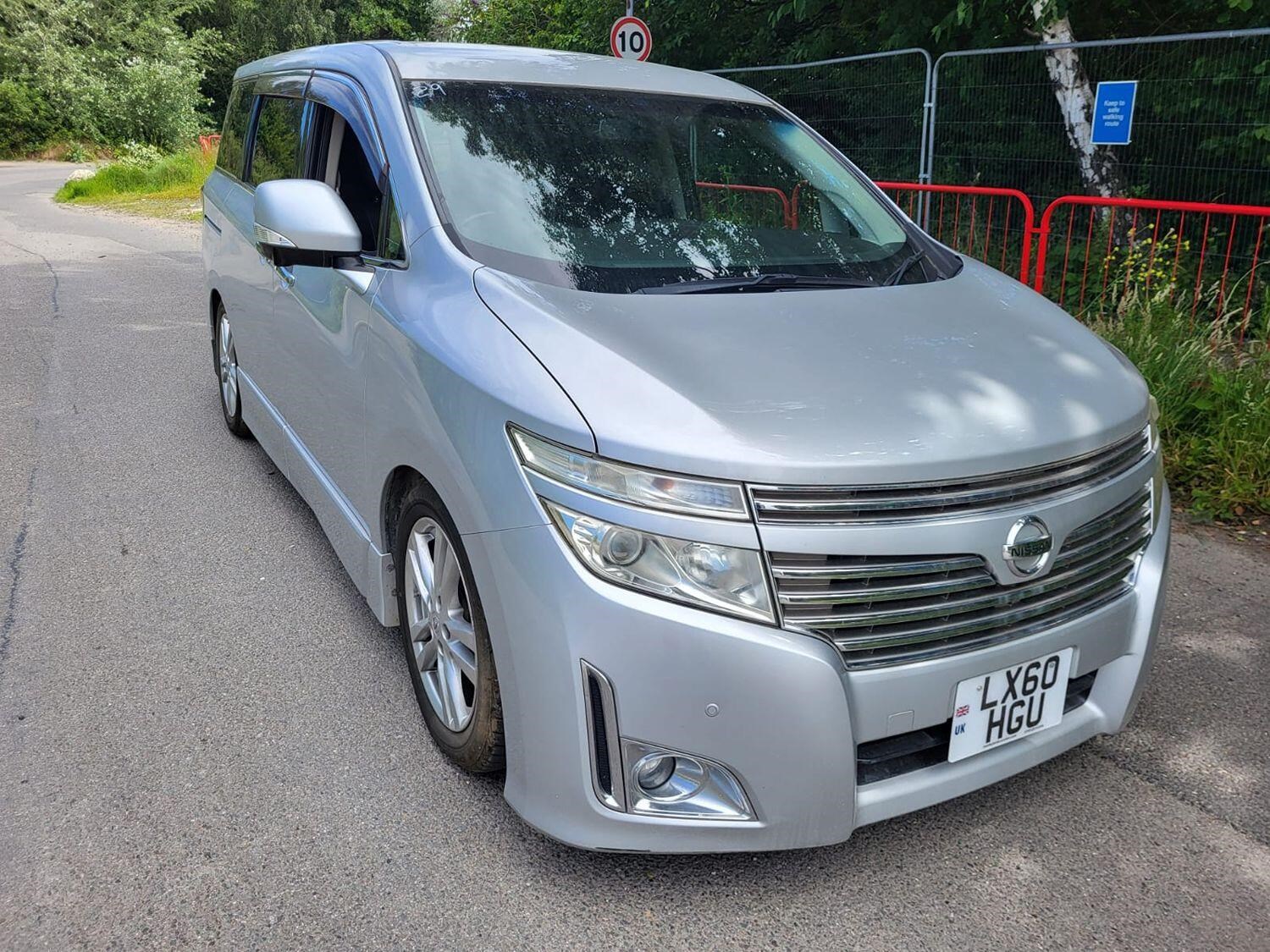 Nissan Elgrand Listing Image