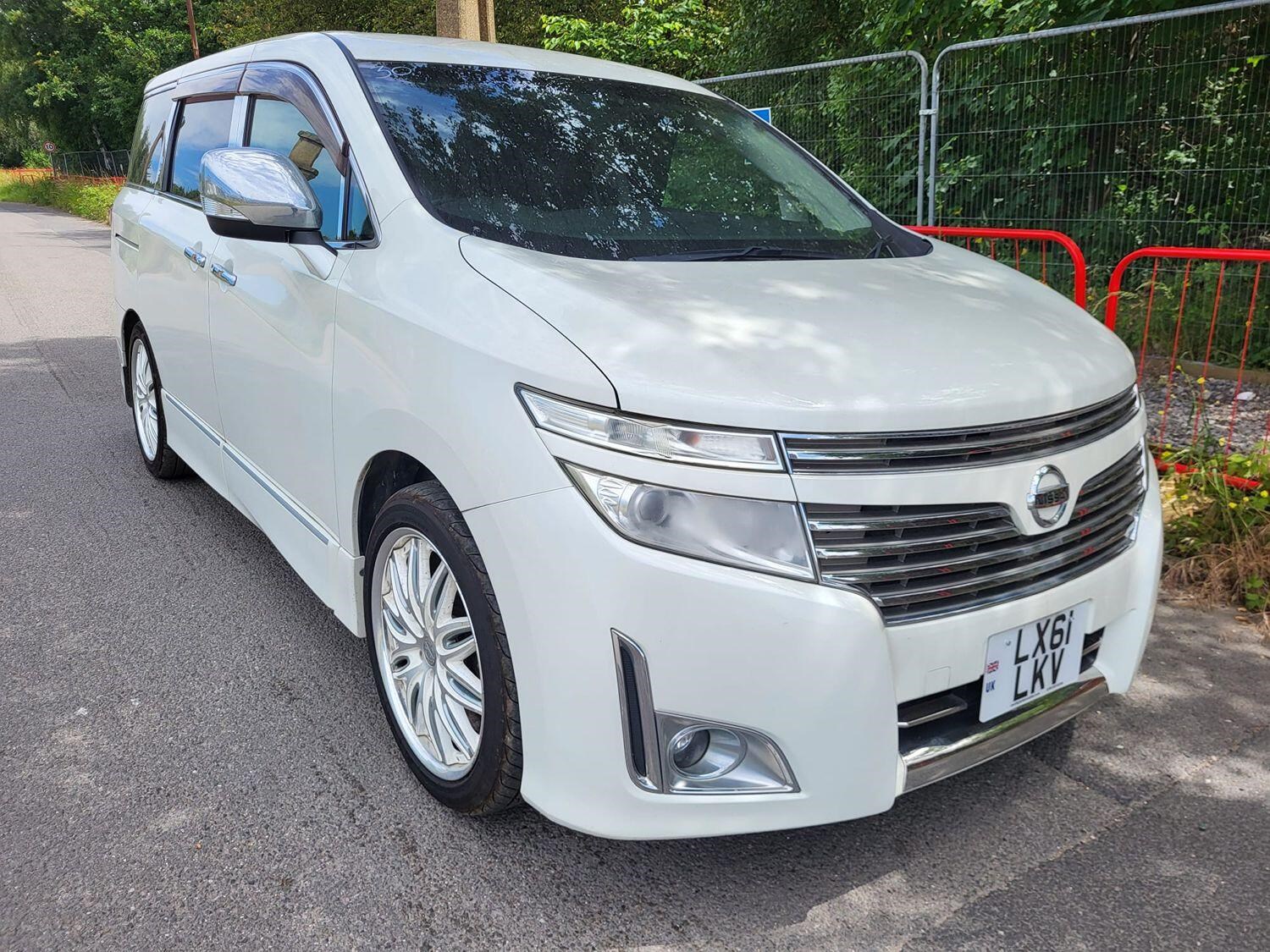 Nissan Elgrand Listing Image