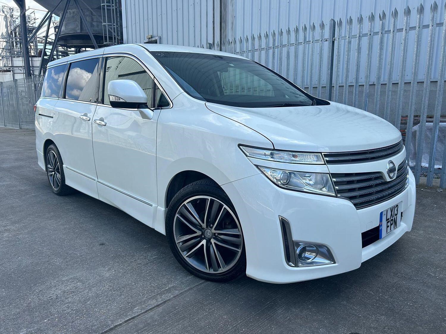 Nissan Elgrand Listing Image