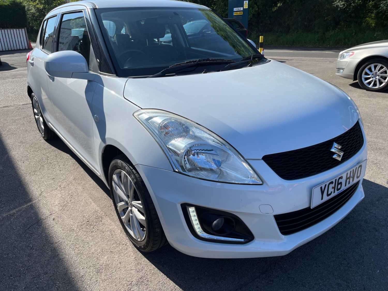 Suzuki Swift Listing Image