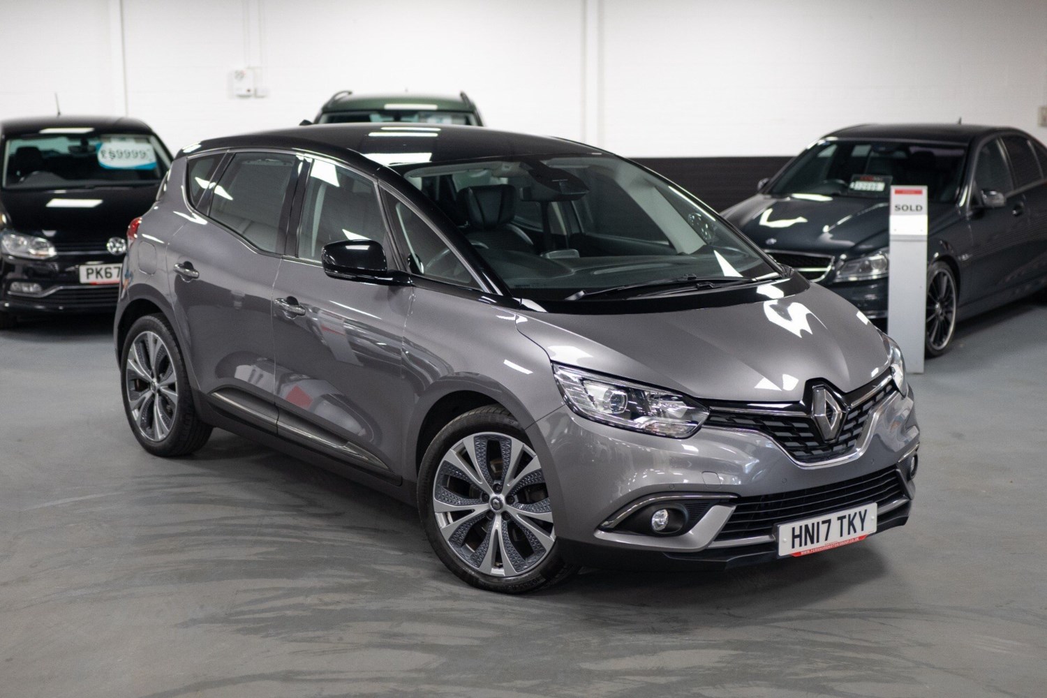 Renault Scenic Listing Image