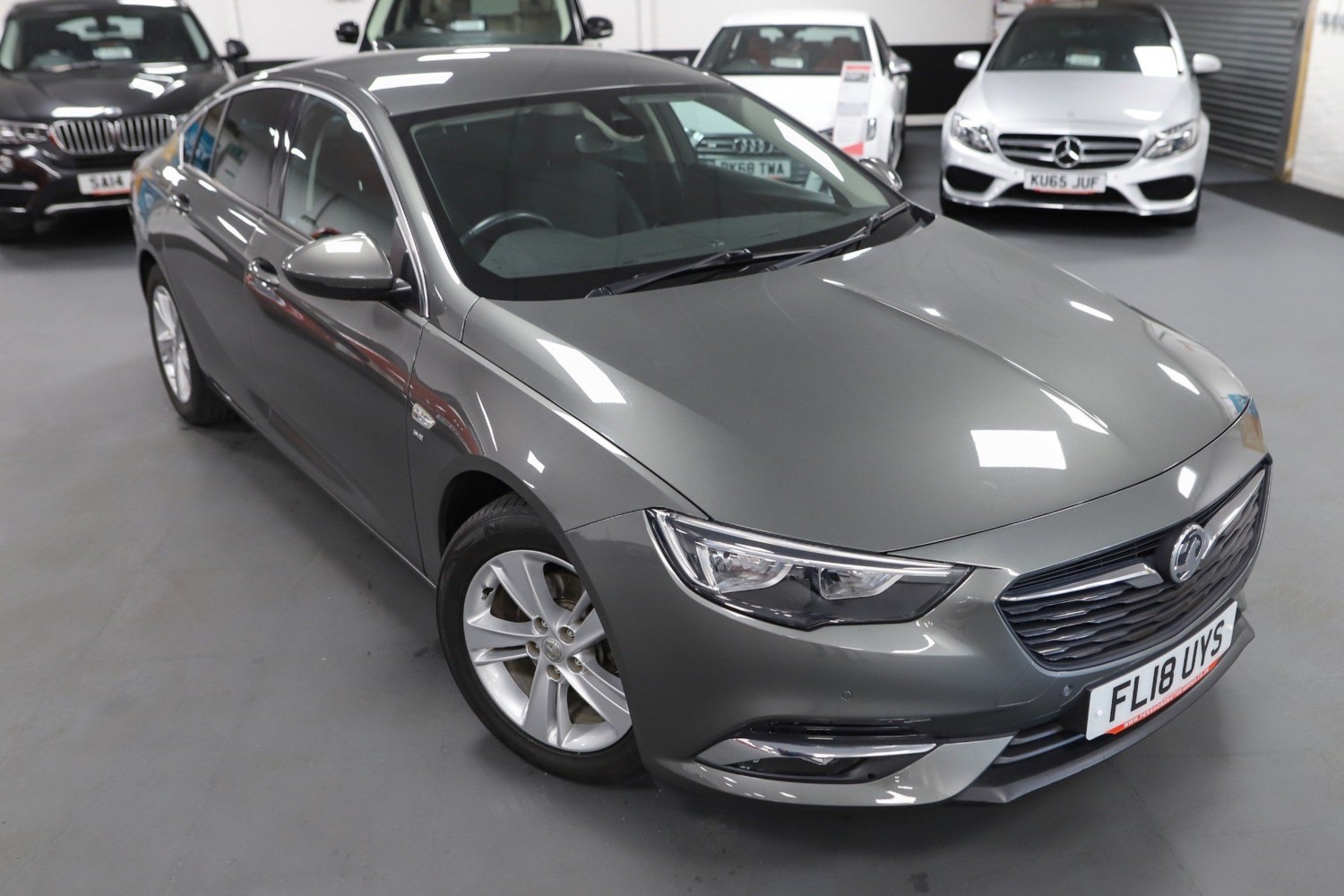 Vauxhall Insignia Listing Image