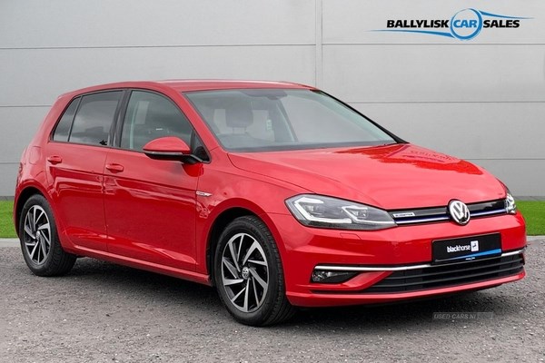 Volkswagen Golf Listing Image