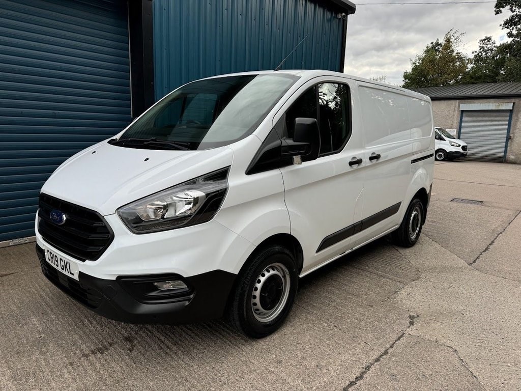 Ford Transit Custom Listing Image