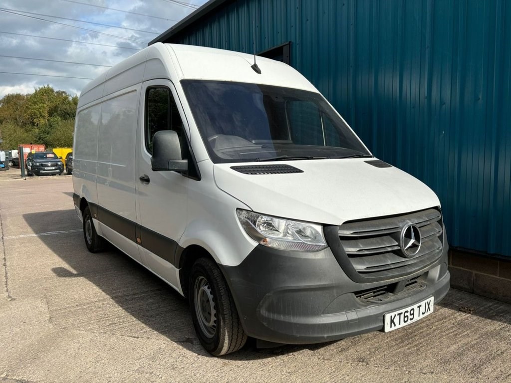 Mercedes-Benz Sprinter Listing Image