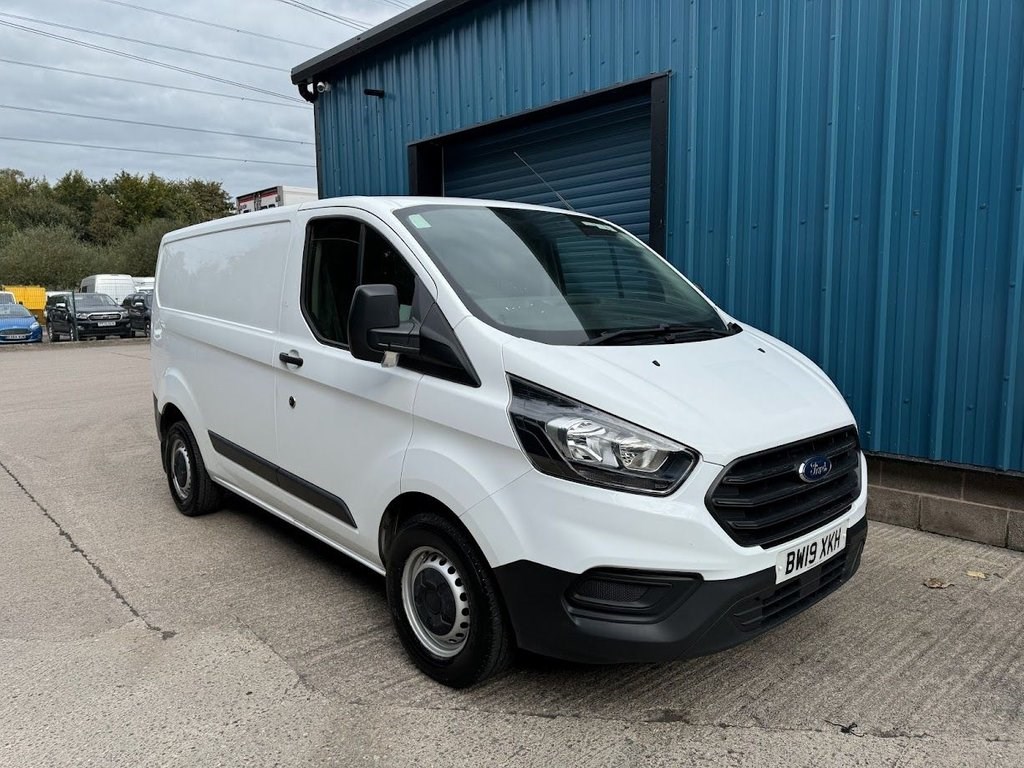 Ford Transit Custom Listing Image