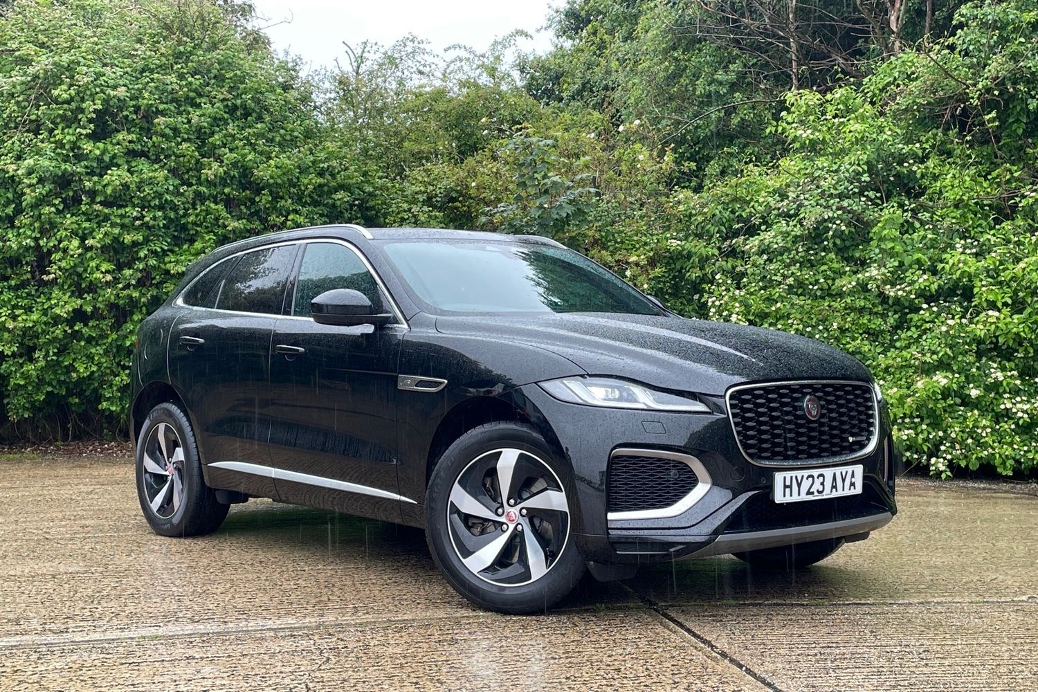 Jaguar F-PACE Listing Image