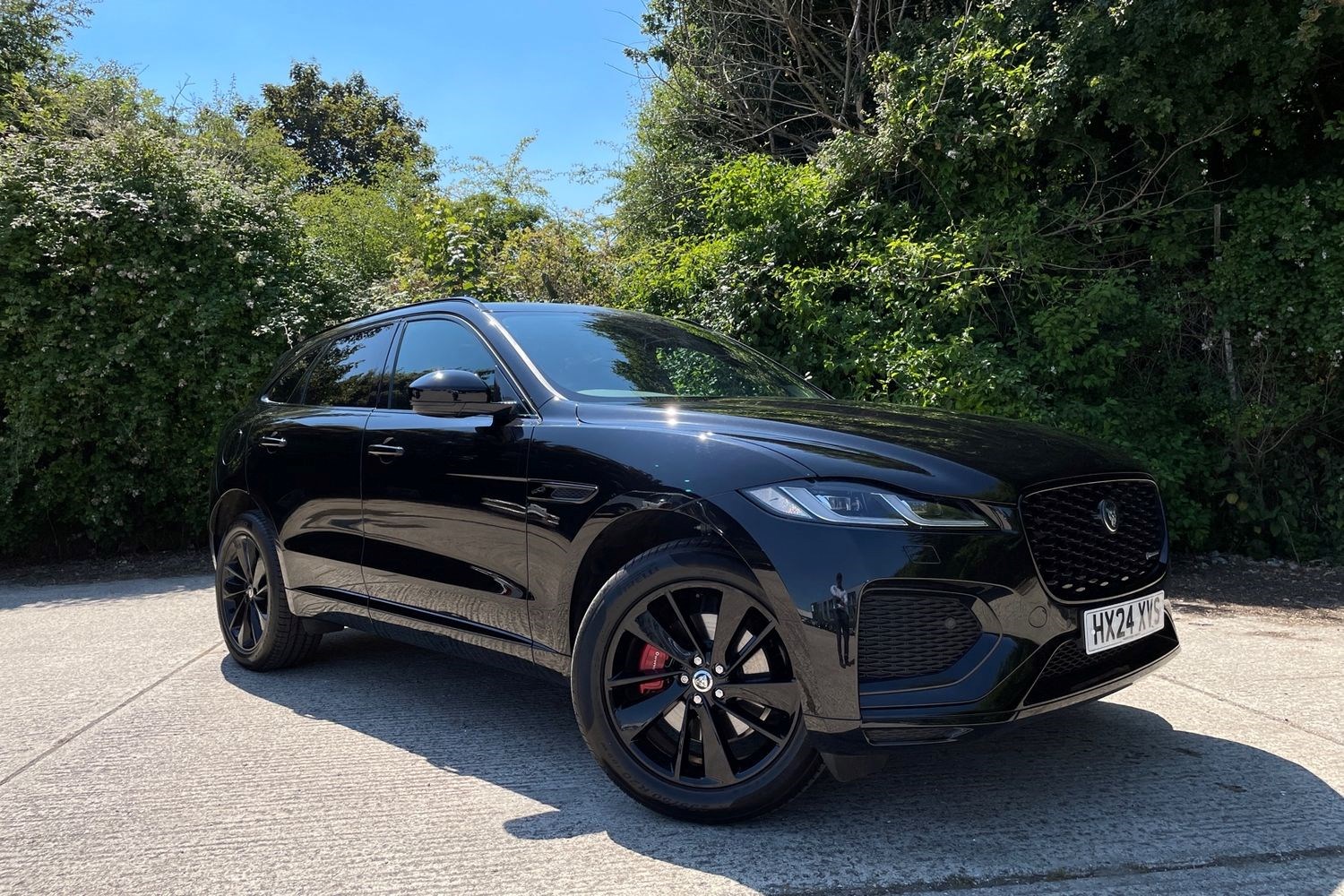 Jaguar F-PACE Listing Image