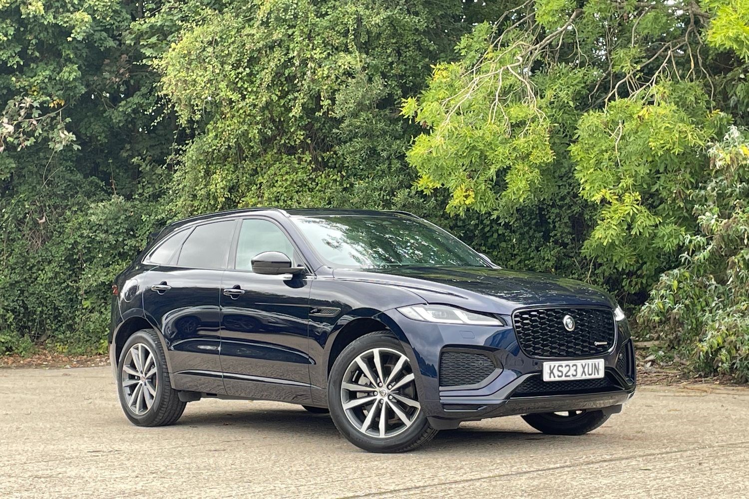 Jaguar F-PACE Listing Image