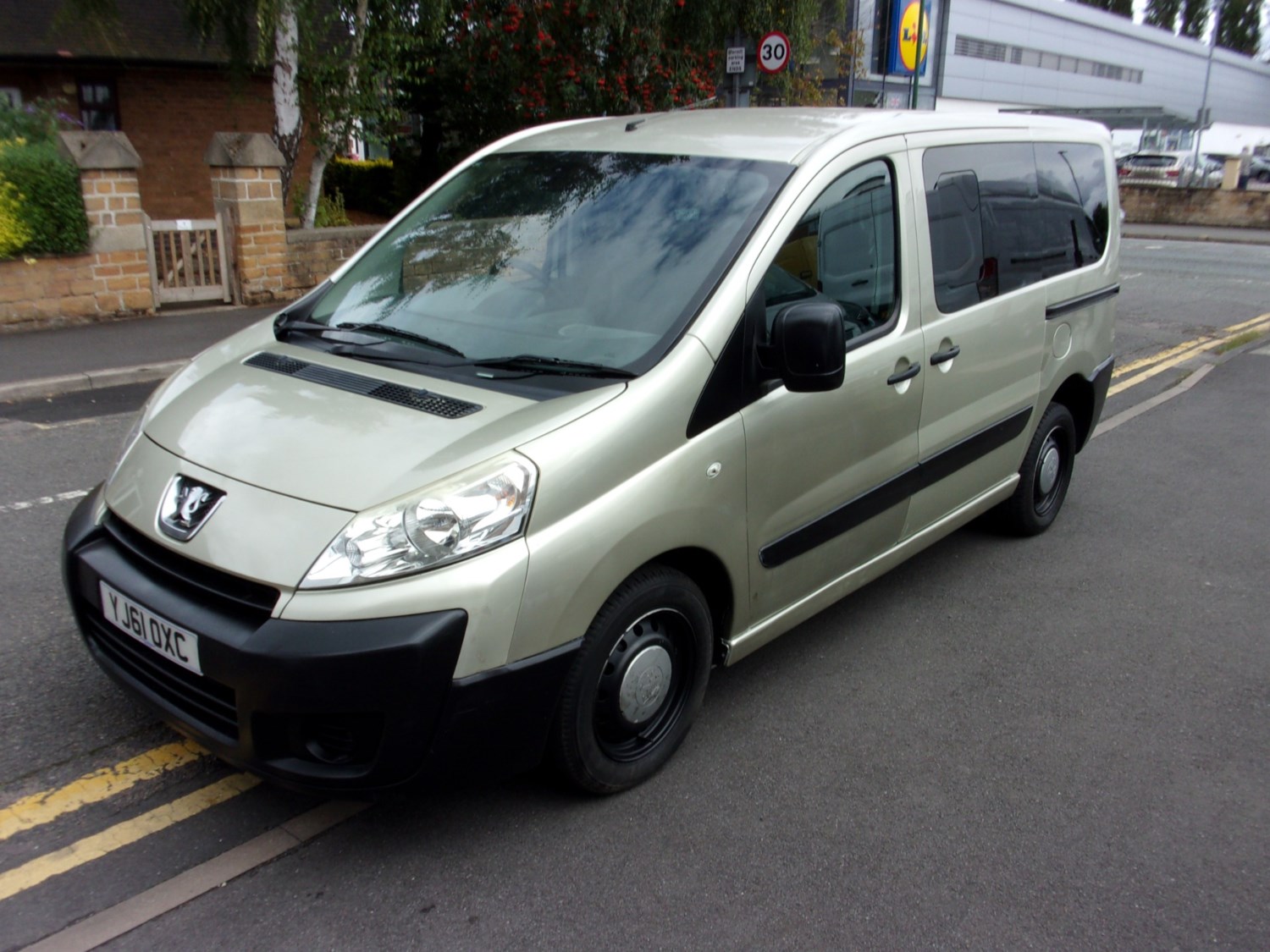 Peugeot Expert Tepee Listing Image