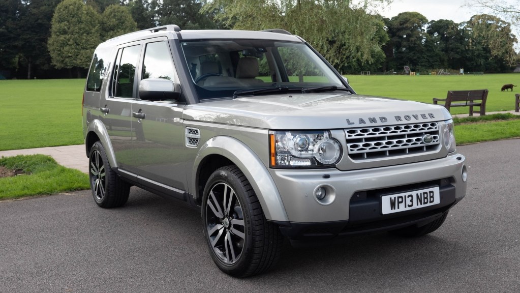 Land Rover Discovery Listing Image