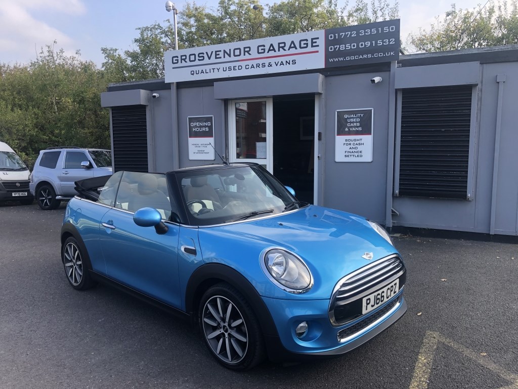 MINI Convertible Listing Image