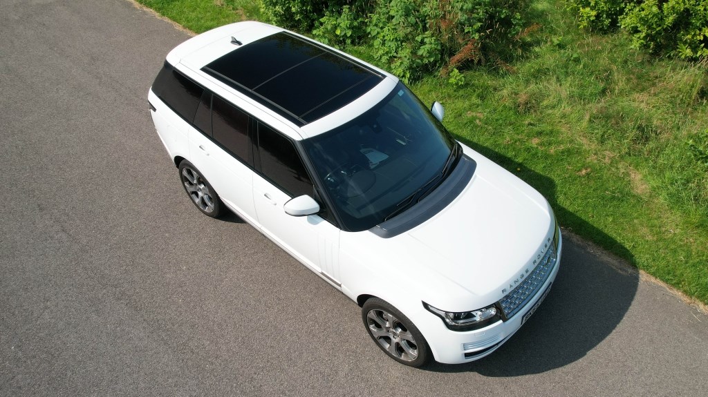 Land Rover Range Rover Listing Image