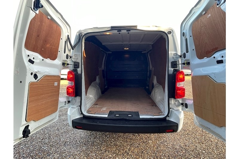 Vauxhall Vivaro Listing Image