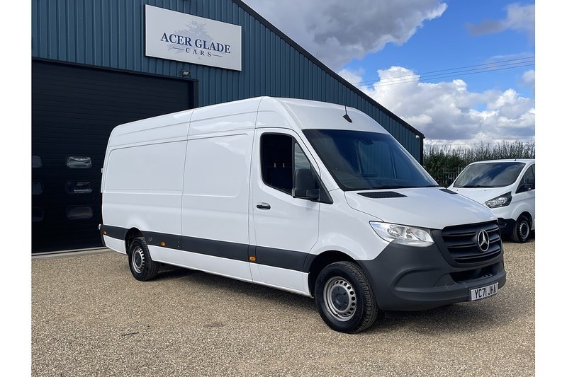 Mercedes-Benz Sprinter Listing Image