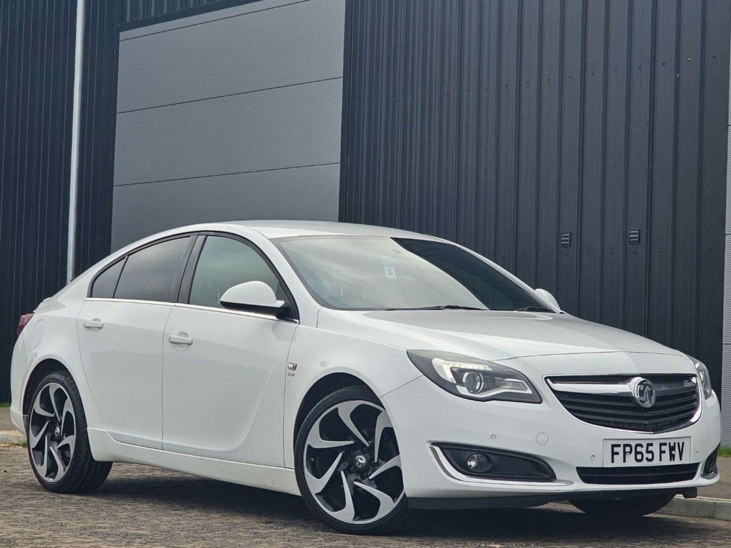 Vauxhall Insignia Listing Image