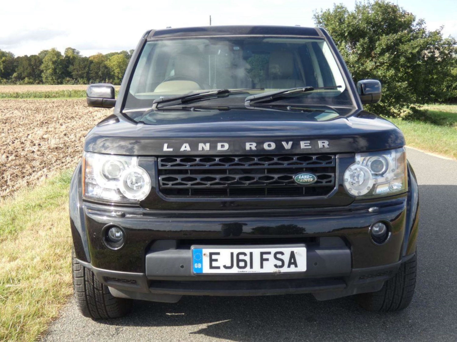 Land Rover Discovery Listing Image