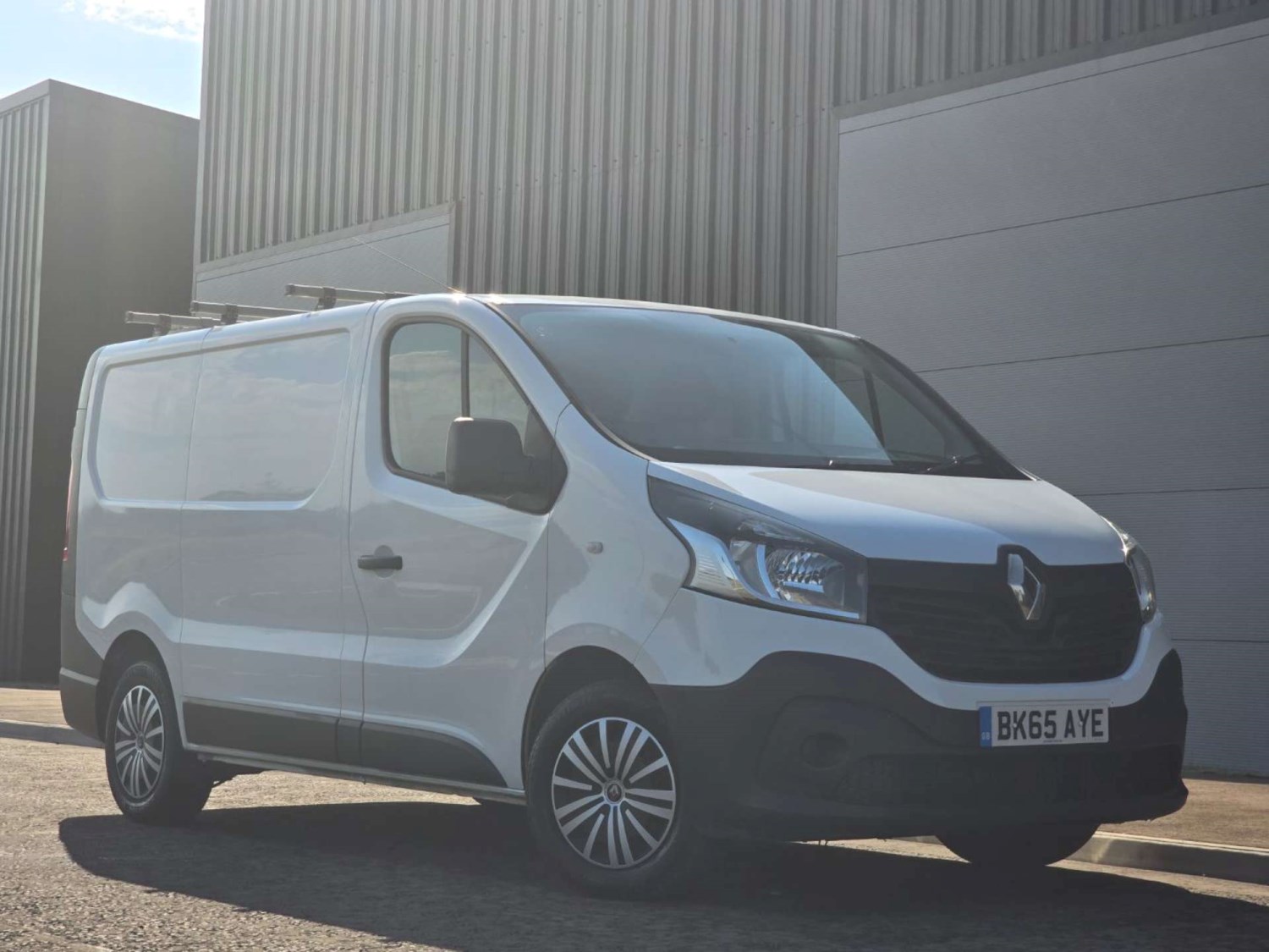 Renault Trafic Listing Image