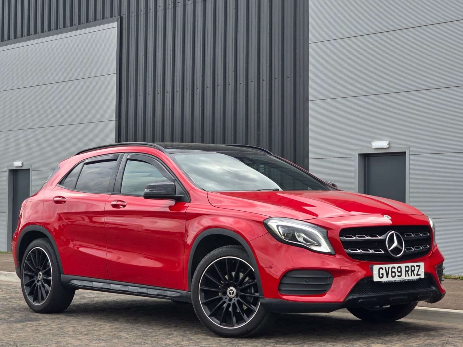 Mercedes-Benz GLA Listing Image