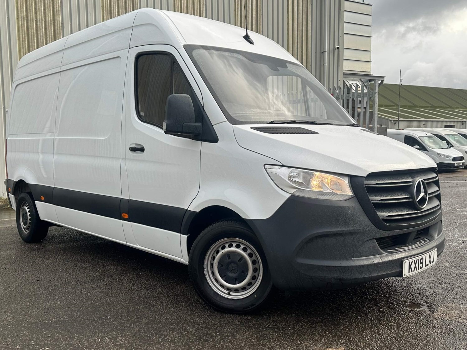 Mercedes-Benz Sprinter Listing Image