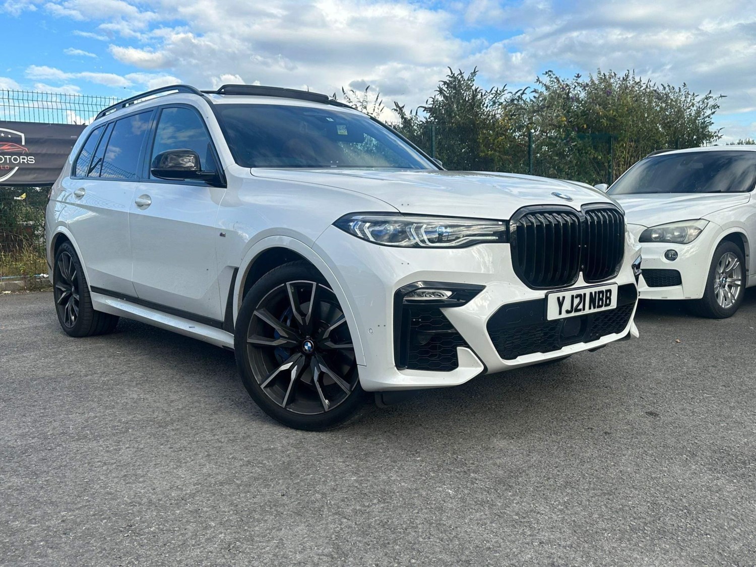 BMW X7 Listing Image