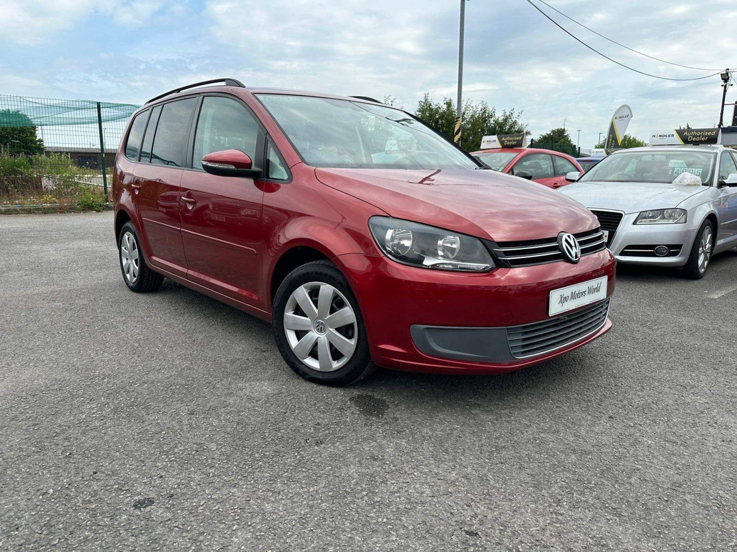 Volkswagen Touran Listing Image