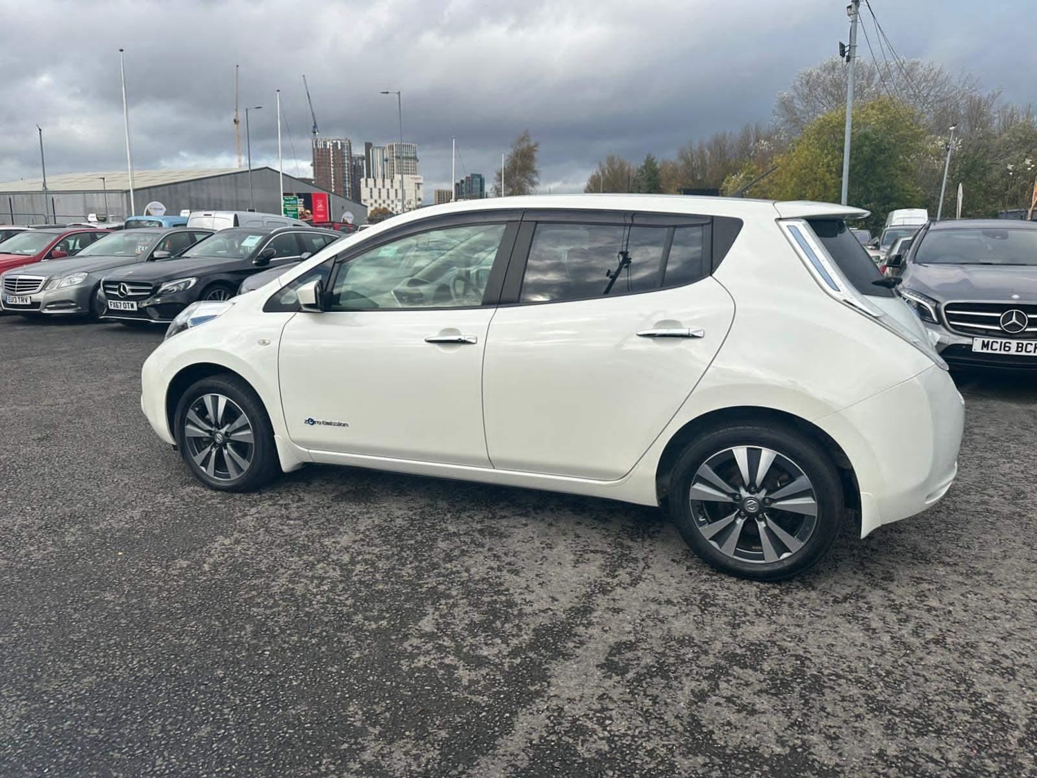 Nissan Leaf Listing Image