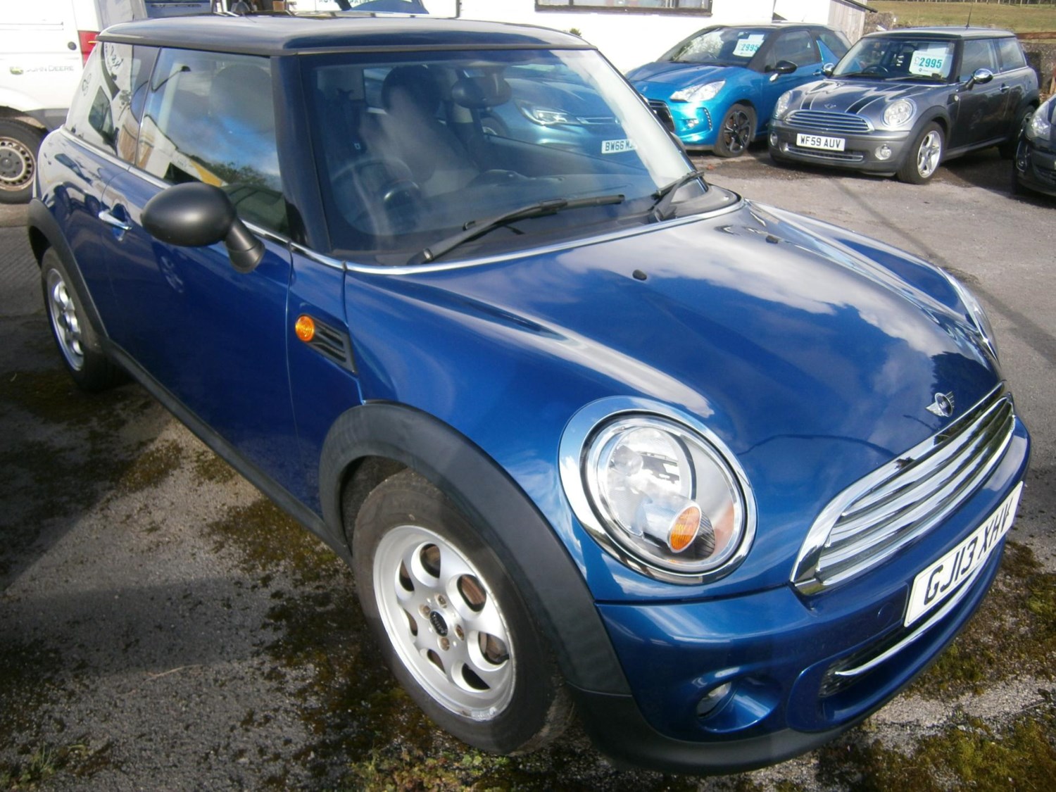 MINI Hatch Listing Image